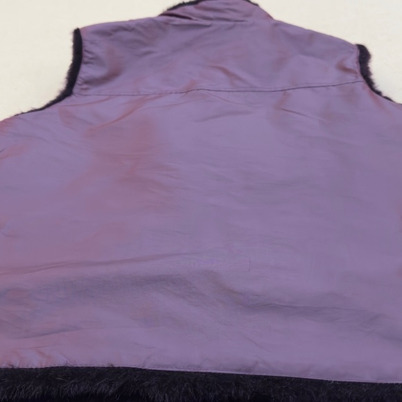 Vintage Y2K Guess Iridescent Faux Fur Reversible Vest - Picture 5 of 16